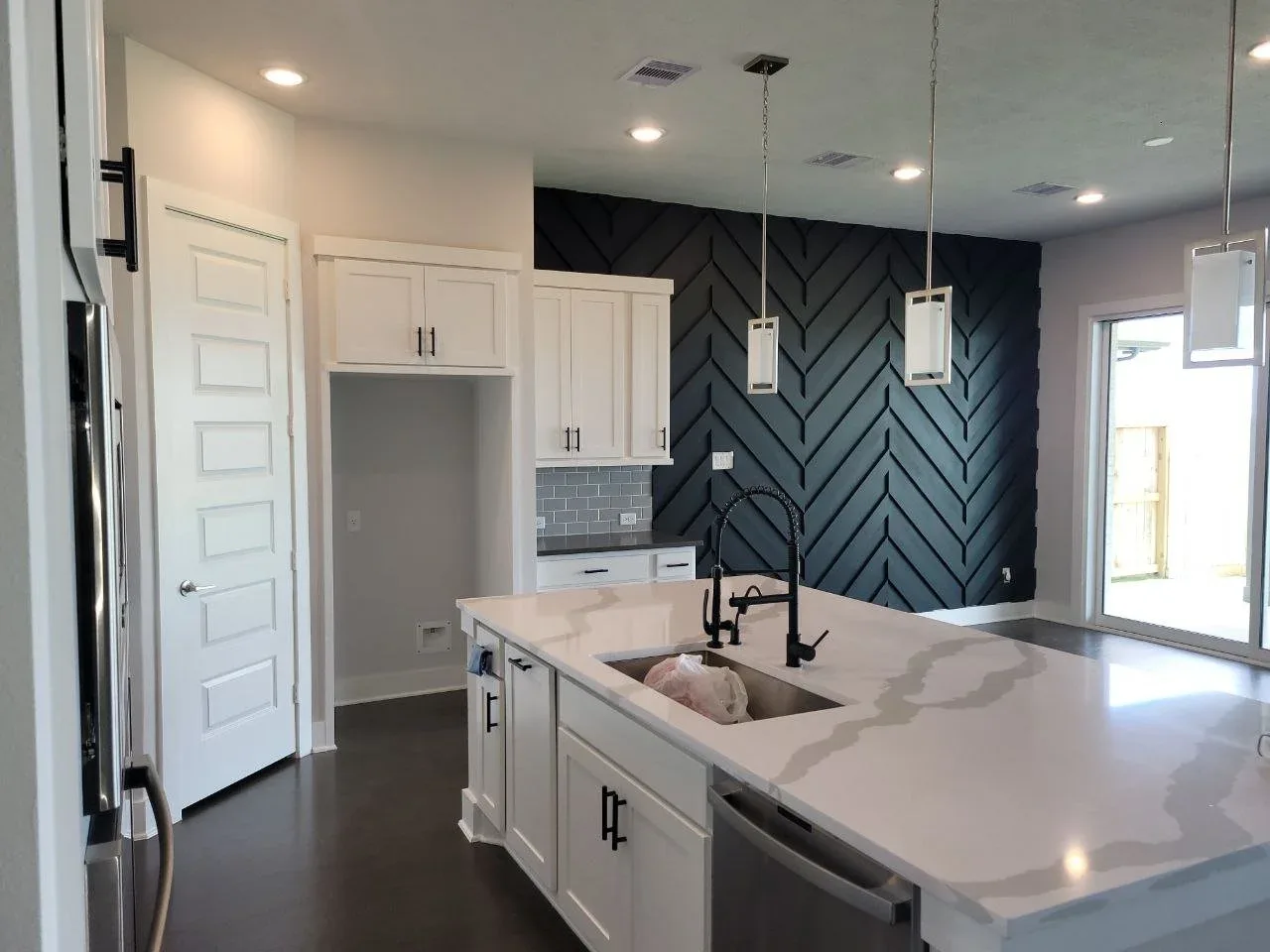 Interior repaint in a Fulshear, TX new construction home, accent wall detail