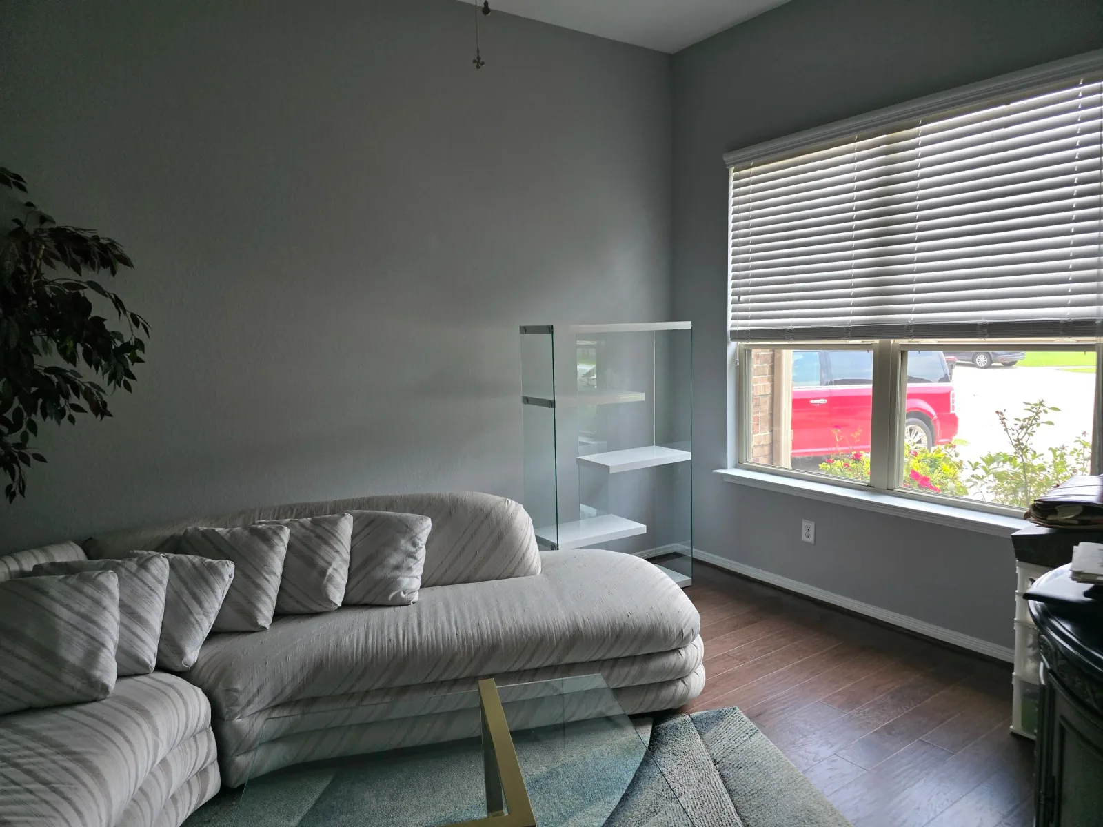 Interior painting living room missouri city TX jpg