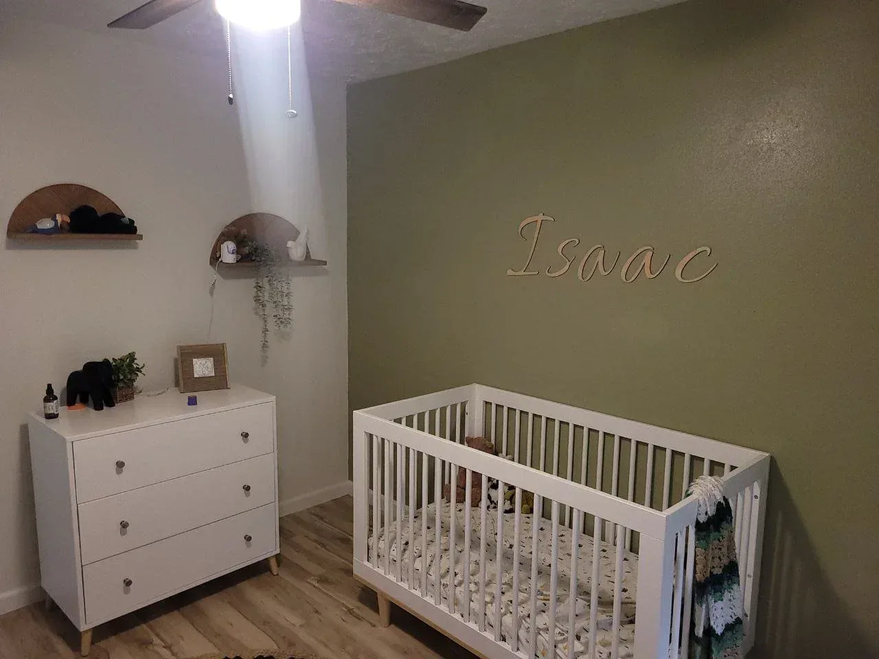 Accent Wall Painting project in Sugar Land, TX by The Proud Paintbrush